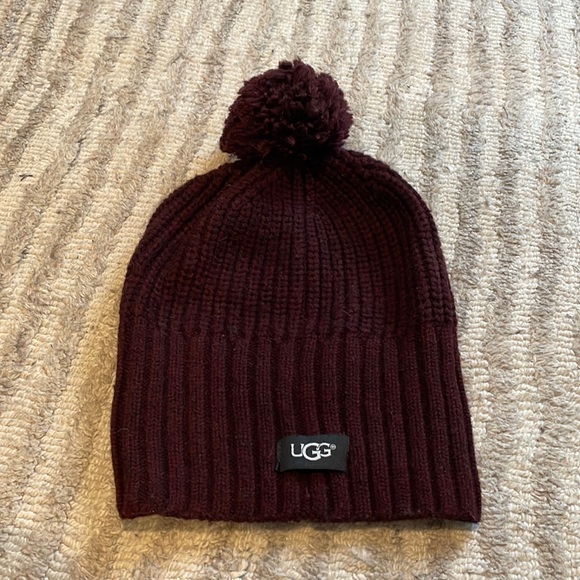 Ugg Maroon Wool Hat with Pom Pom - Picture 1 of 8